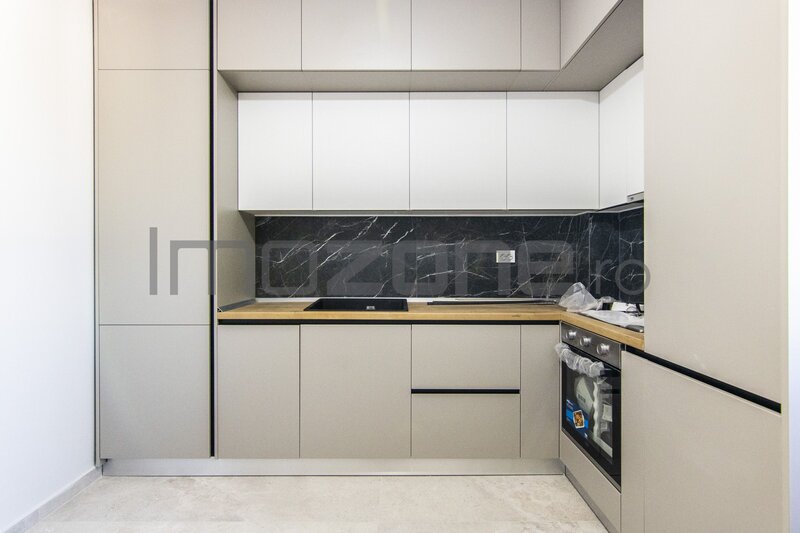 Trei camere, oferta septembrie: loc de parcare gratuit pentru apartamentele cu 3 camere.